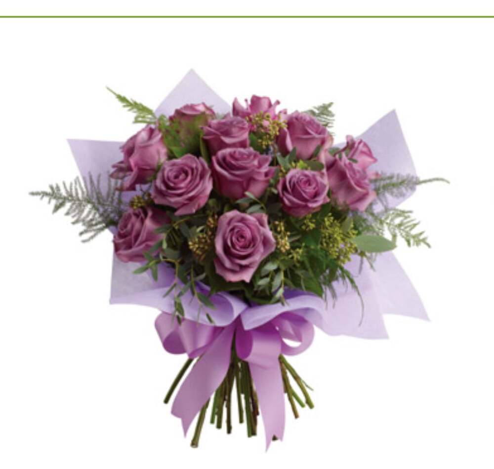 Sweetness - 10 Coloured Roses